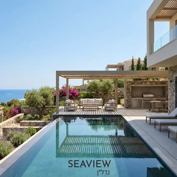 אזור בריכה מודרני בוילה